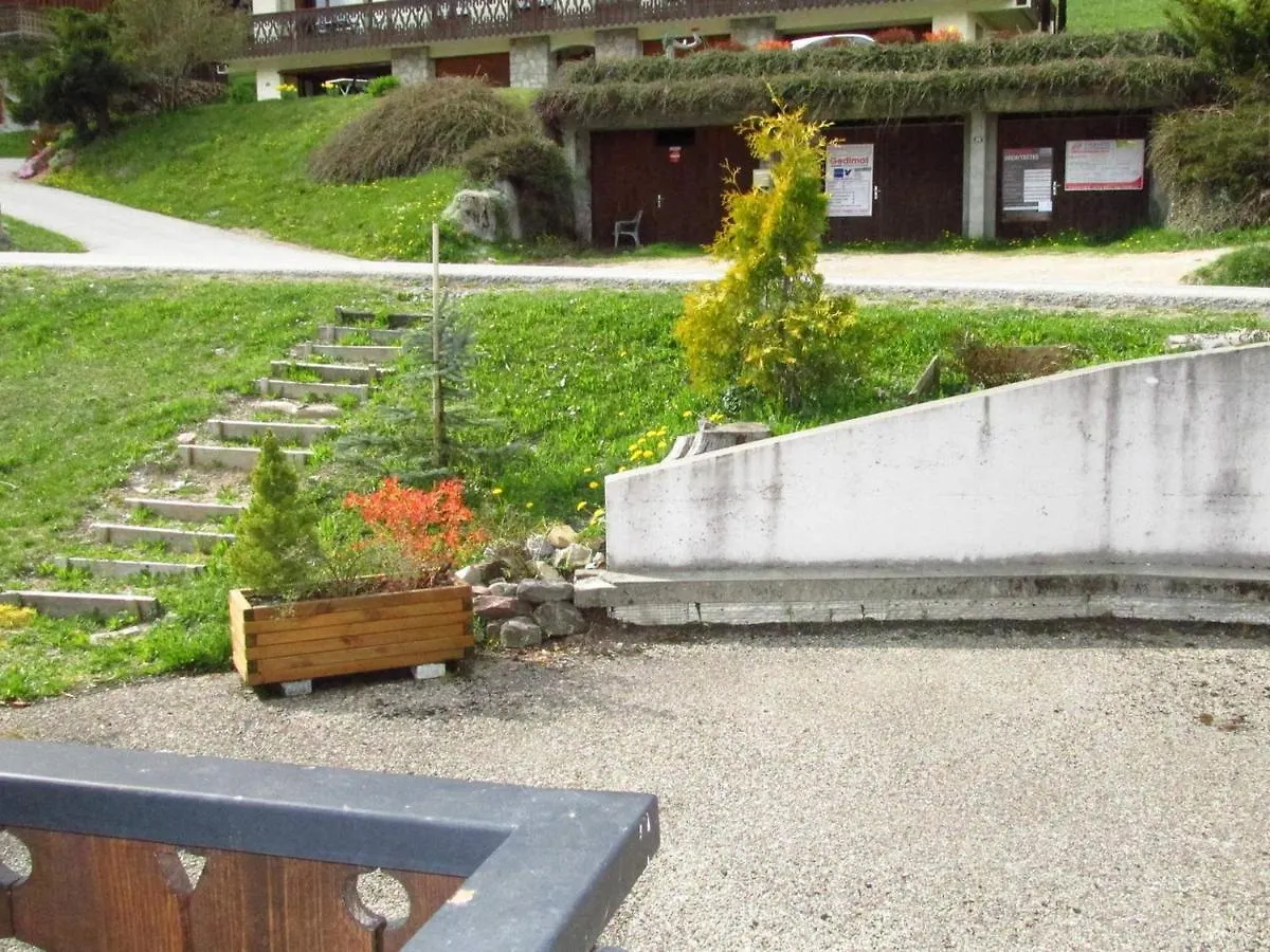 Studio Avec Terrasse Et Garage Aux Gets - Fr-1-623-221 Les Gets 0*,  France